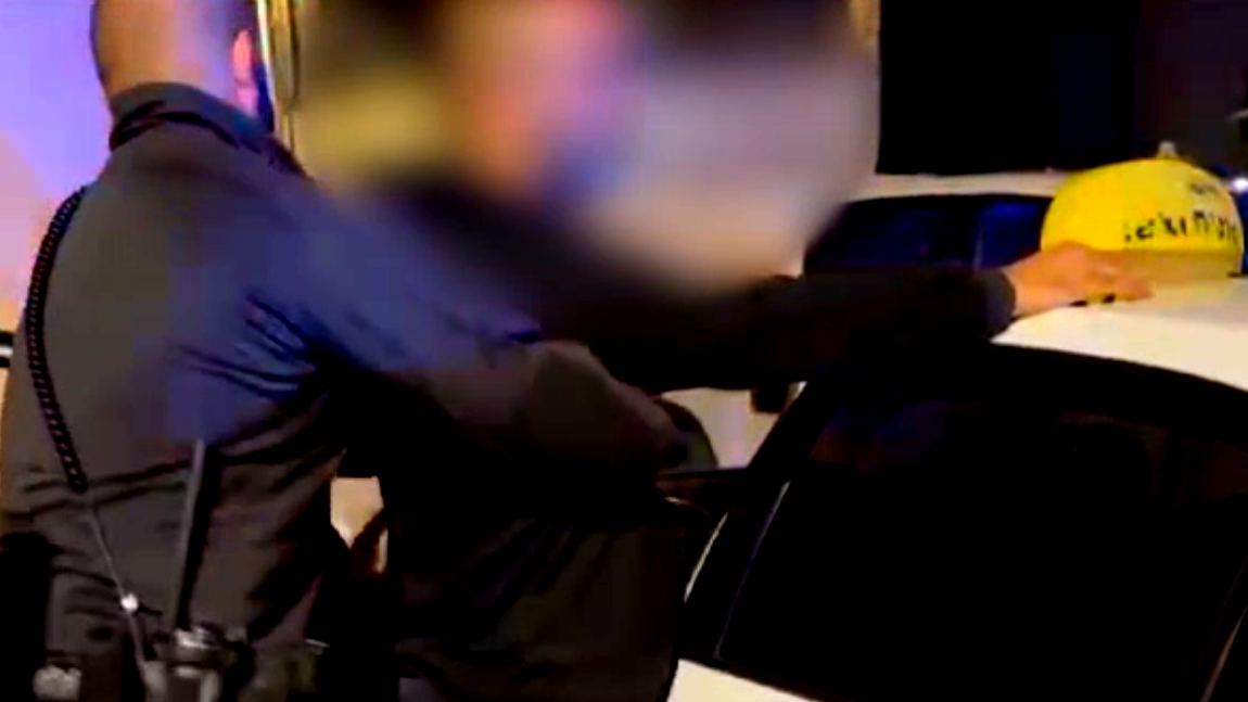 شكّل خطرًا على مستخدمي الطريق| باقة الغربية: اعتقال سائق سيارة أُجرة (37 عامًا) بشبهة القيادة تحت تأثير المخدّرات