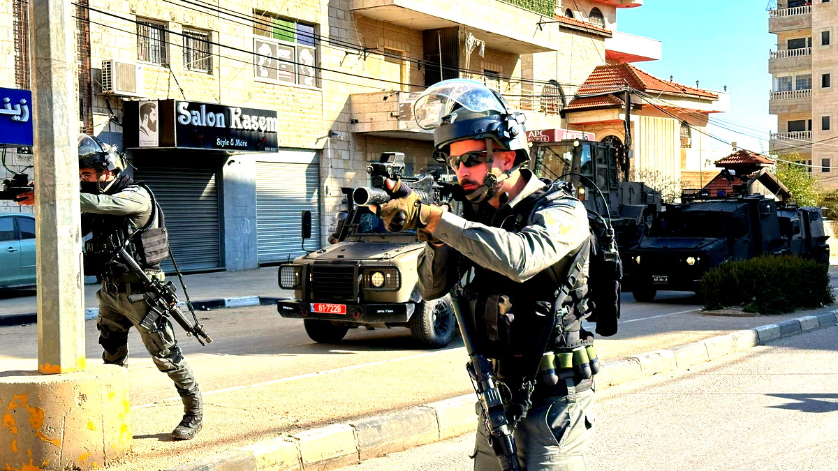 نزوح قسري طال الآلاف! الجيش الإسرائيليّ يطلب بإخلاء مخيّم نور شمس في طولكرم بشكلٍ فوري وعاجل 