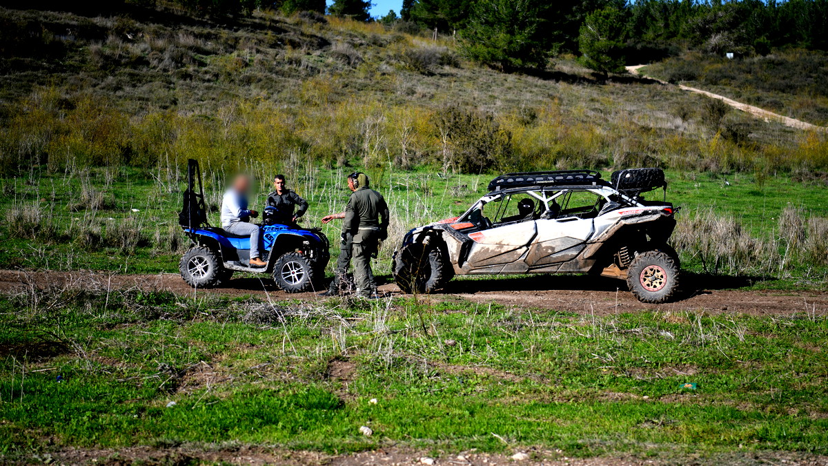 بشبهة الدّخول إلى الأراضي الزراعية- الشّرطة: إصدار غرامات ومخالفات مالية بقيمة آلاف الشواقل بحقّ المخالف للقانون