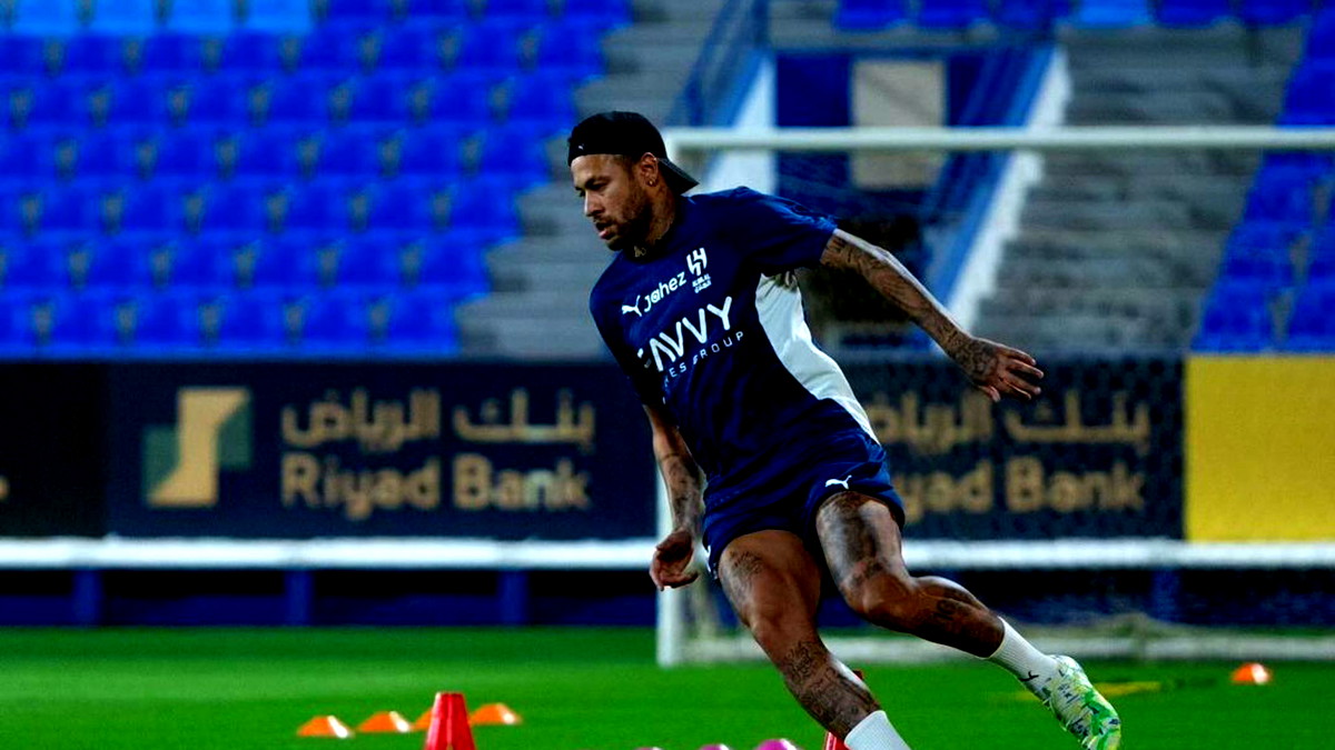 نيمار يخطط للعودة لصفوف برشلونة