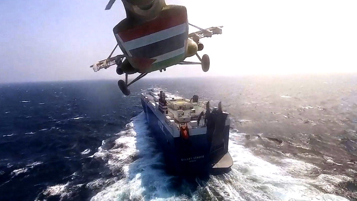 الاتحاد الأوروبي يمدد عملياته في البحر الأحمر ضد الحوثيين لعام إضافي