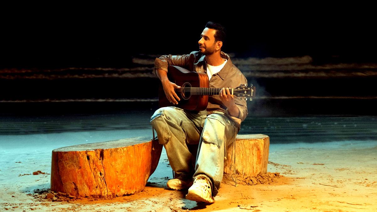 بإحساس رومانسي- الفنان فايز السعيد يطرح أغنية "أنا أحبك" من إخراج اللبناني بسام الترك