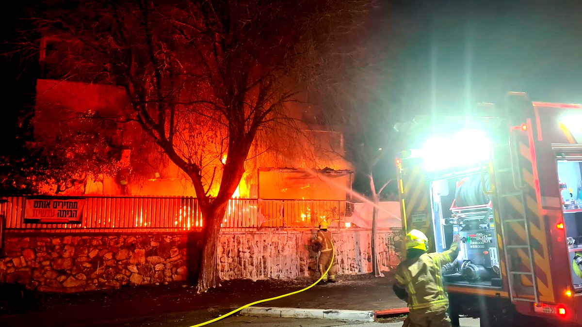 فيديو وصور| كرمئيل: اندلاع حريق في شقة سكنية دون إصابات