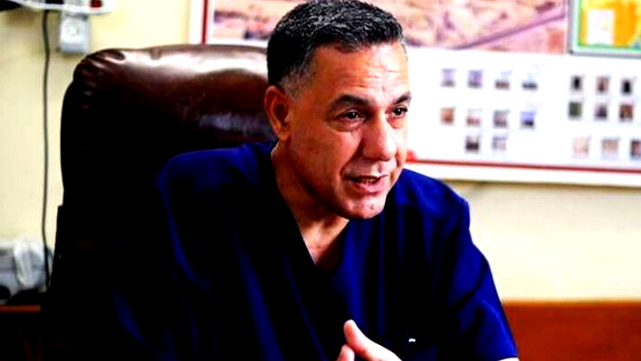 أول ظهور لمدير مستشفى "كمال عدوان" الدكتور حسام أبو صفية بعد اعتقاله .. فيديو