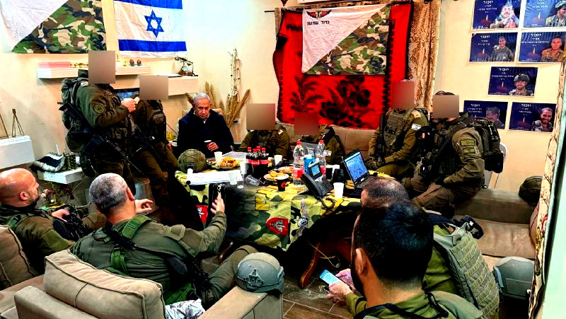 نتنياهو من مخيم طولكرم: كثفنا عملياتنا العسكرية في الضفة ردًا على محاولة تنفيذ تفجيرات جماعية أمس