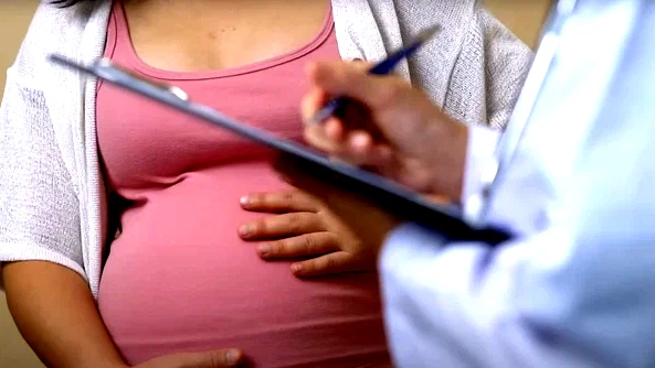 الكافيين أثناء الحمل: كيف يؤثر على صحتك وصحة جنينك