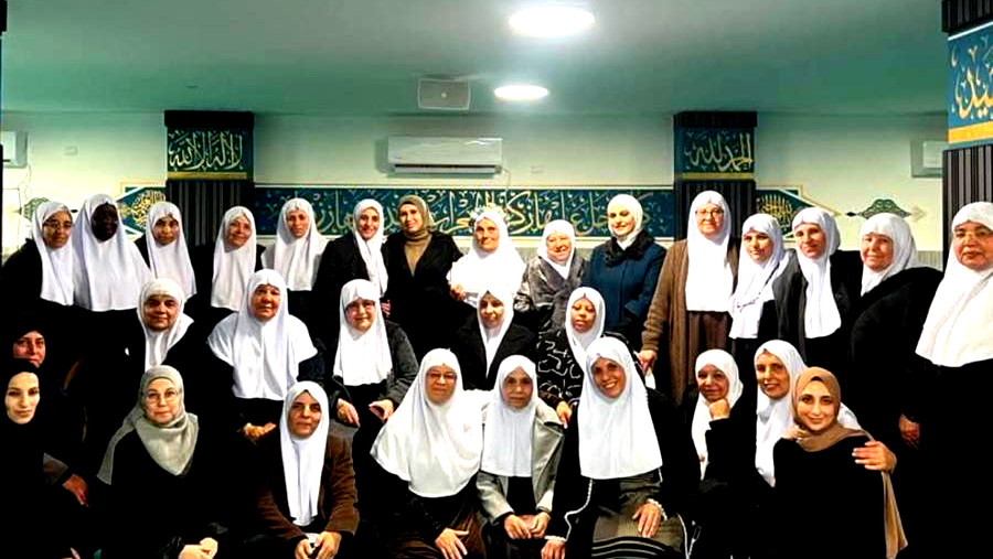 الحركة الإسلامية: نبارك للحاجة مريم عامر (أم الشادي) من كفرقاسم التي أتمّت حفظ القرآن الكريم في السبعين من عمرها