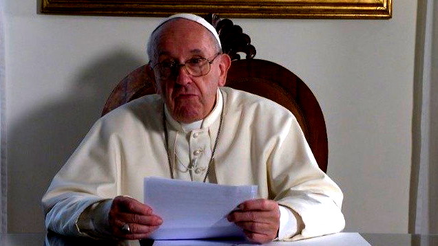 الفاتيكان : البابا فرانسيس في حالة حرجة ويعاني من أزمة تنفسية حادة