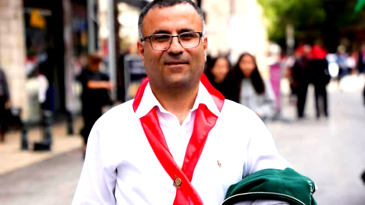 الحزب الشيوعي والجبهة: الشرطة تطلق سراح فادي أبو يونس بعد اعتقال بوليسي تعسفي ترهيبي