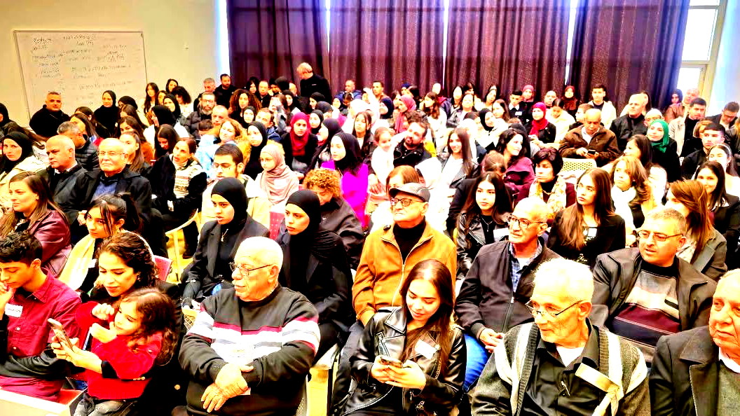 قرابة الـ300 شخص شاركوا الاتّحاد العام للكتّاب احتفائه بعشريّة فصليّته "شذى الكرمل"