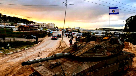 بعد عملية الحافلات في بات يام - تكثيف نشاط الجيش في الضفة واقتحام مدينة جنين بالدبابات