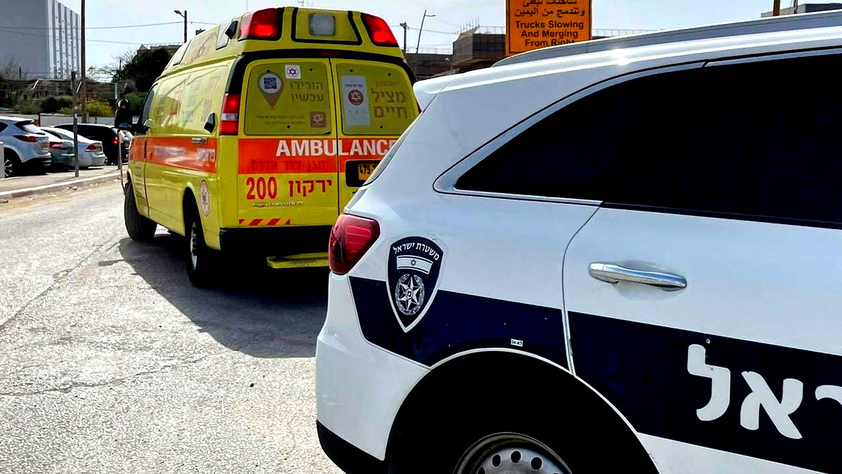 إصابة خطيرة لطفلة (عامين) تعرضت للدهس في قلنسوة 