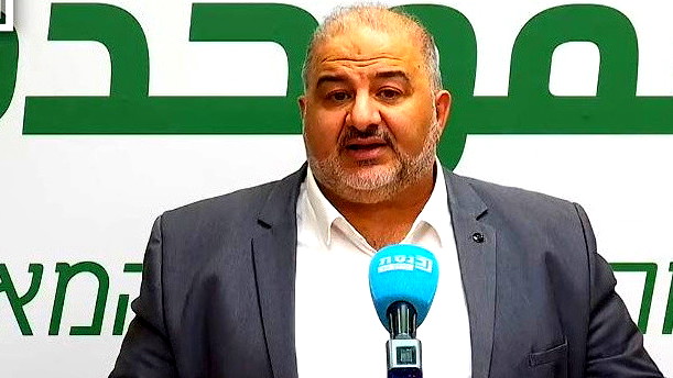 النائب منصور عباس: الانتخابات القادمة ستكون الدورة الأخيرة لي في الكنيست