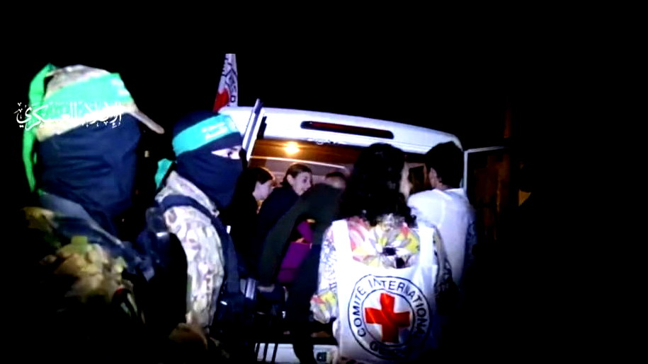 مصدر في حماس يعلن عن محادثات مباشرة مع إدارة ترامب حول صفقة شاملة تنهي الحرب