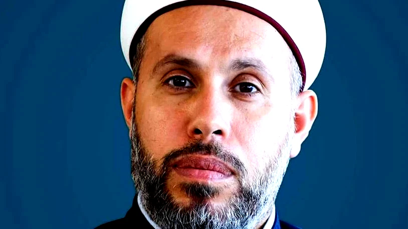 فتوى اليوم:"ما حكم إخراج زكاة النّقود بشكل طرود غذائيّة وملابس ونحو ذلك"