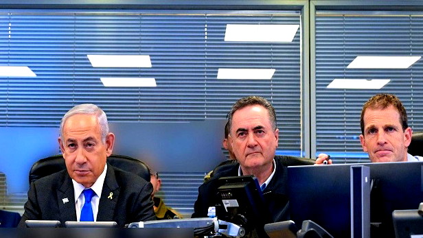 مكتب نتنياهو: وافقت إسرائيل على دعوة الوسطاء وسترسل وفداً إلى الدوحة يوم الاثنين في محاولة لدفع المفاوضات إلى الأمام