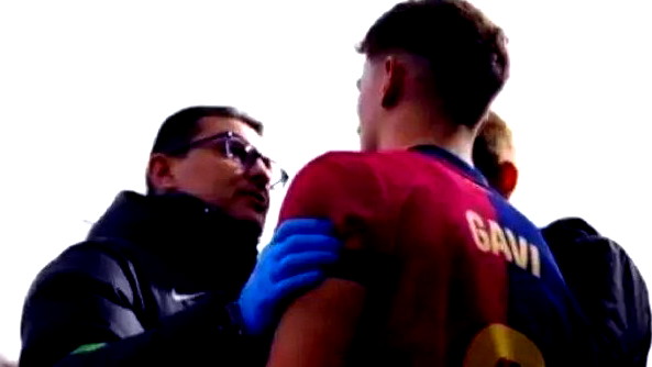 تأجيل مباراة برشلونة وأوساسونا بعد وفاة طبيب النادي الكاتالوني