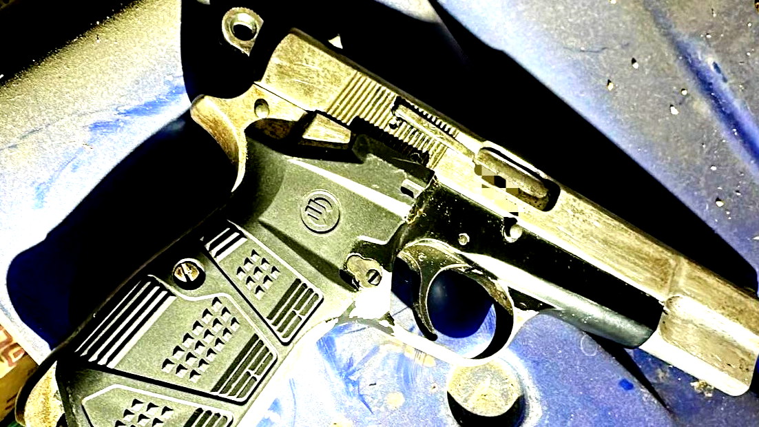 ضبط مسدس خلال تفتيش في بلدة عبلين واعتقال مشتبه