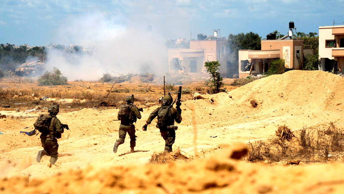 الجيش الإسرائيلي: قصفنا موقعًا عسكريًا لحماس في شمال قطاع غزة