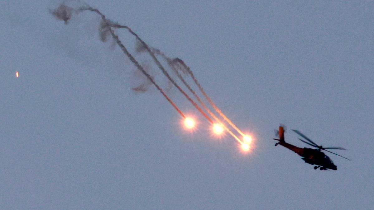 عودة الحرب| الجيش الإسرائيلي يعترض صاروخًا أطلق من اليمن.. والحوثيون يؤكدون: مستمرون بمنع الملاحة الإسرائيلية في البحر الأحمر