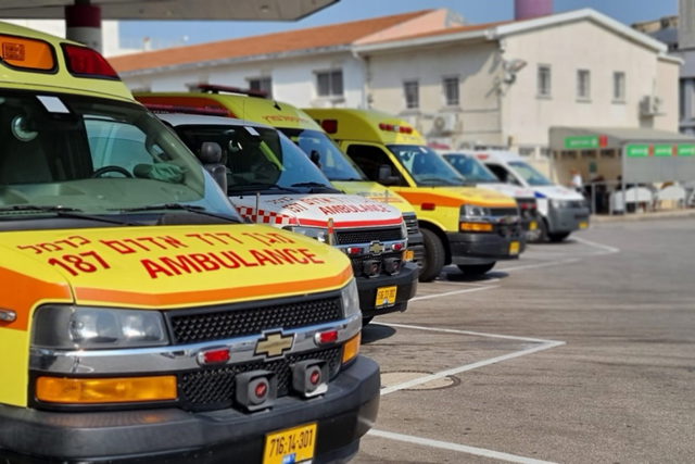 إصابة متوسطة لشاب (36 عامًا) إثر سقوطه عن ارتفاع 4 أمتار في حيفا