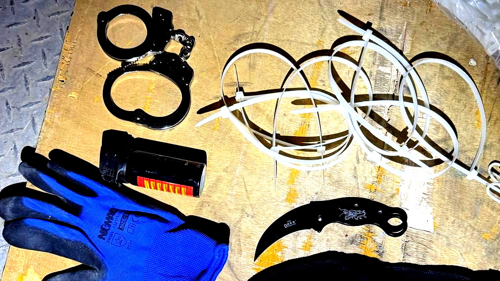 اعتقال شاب من شرقي القدس بعد محاولته خطف محام