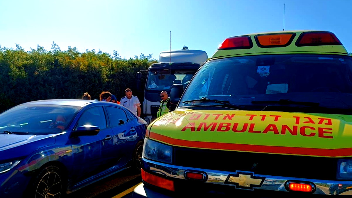 مصرع سائق شاحنة على شارع 65 قرب وادي عارة إثر نوبة قلبية