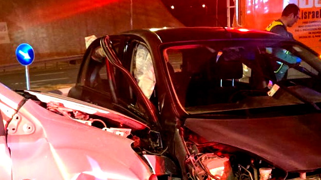 اصابة 8 اشخاص بحادث طرق على شارع 1 بين اريحا والقدس