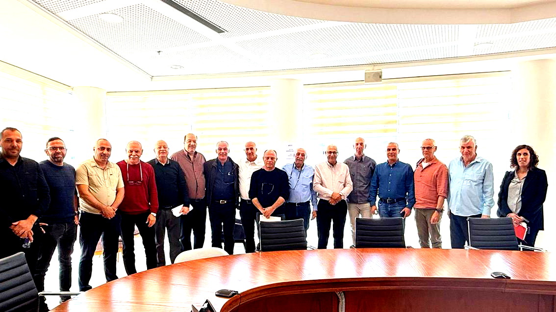 عقد جلسة للجنة التوجيه الزراعية في منطقة البطوف بعد دعوة من رئيس بلدية سخنين مازن غايم