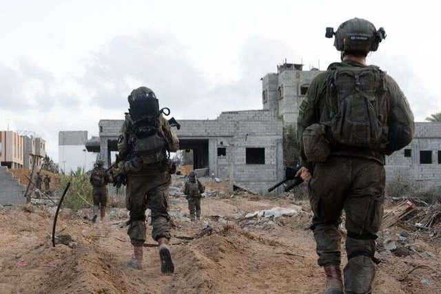 الخارجية الإندونيسية تنفي مزاعم إسرائيلية بنقل فلسطينيين من غزة إلى إندونيسيا