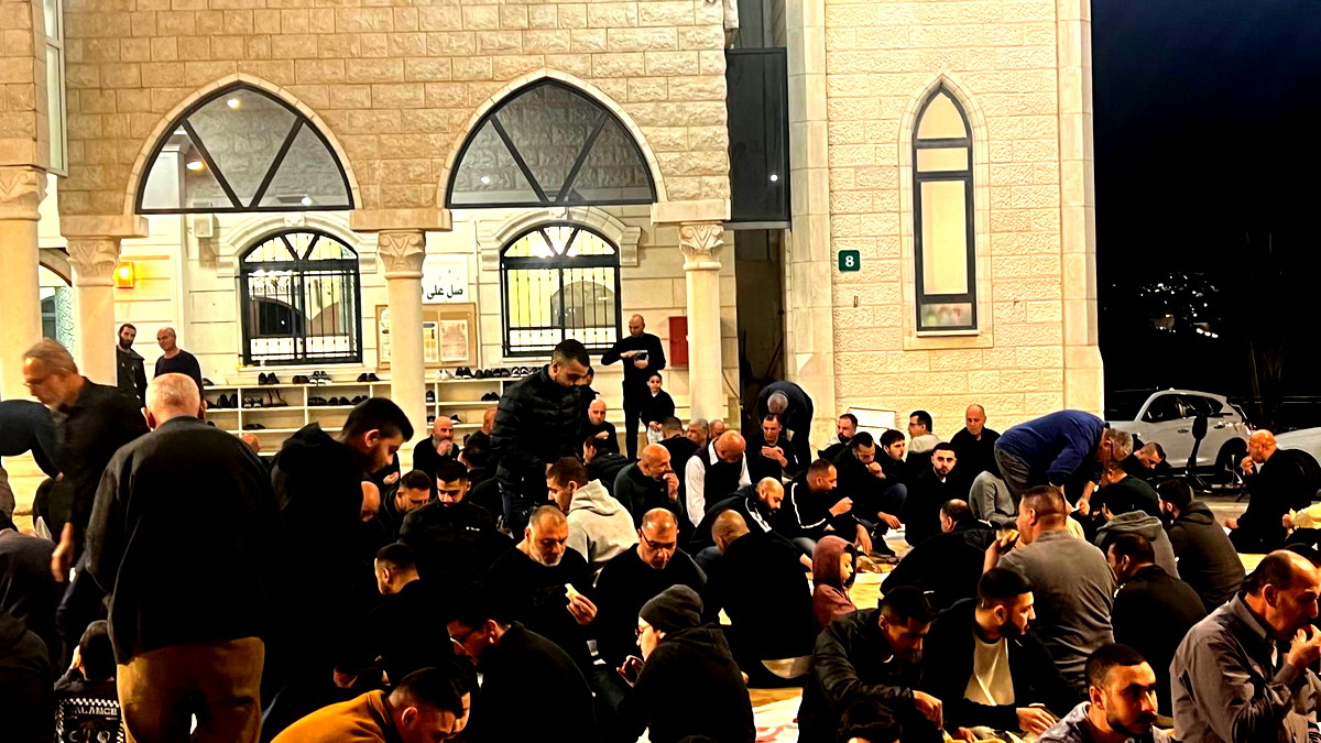 أجواء إيمانية تخيّم على إحياء ليلة القدر في مساجد كفر قرع