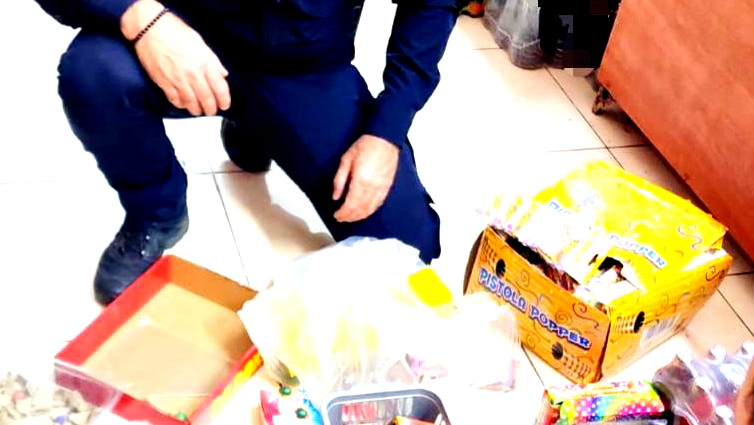 استعدادًا لعيد الفطر - حملة واسعة للشرطة ضد بيع الالعاب النارية في بلدتي شفاعمرو وبئر المكسور 