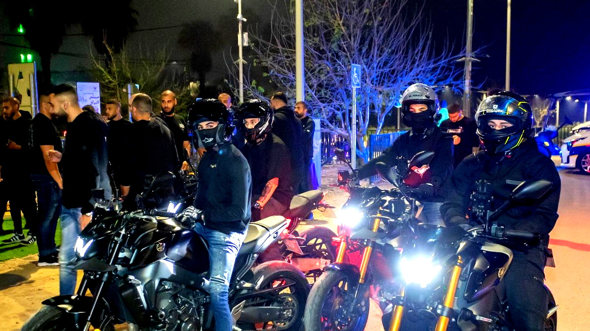 بلدية كفرقرع تنظم ملتقى الدراجات الناريه الثاني تحت شعار "ونحن نختار الحياه"