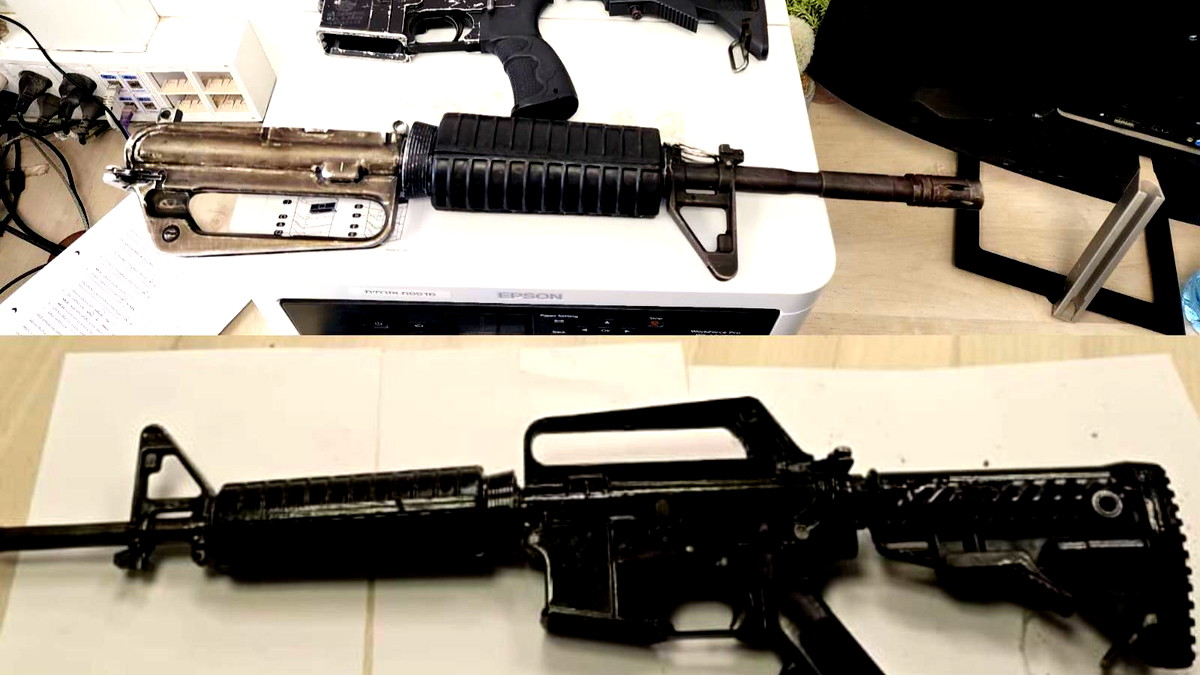 ضبط أسلحة وذخيرة خلال عمليات أمنية في النقب