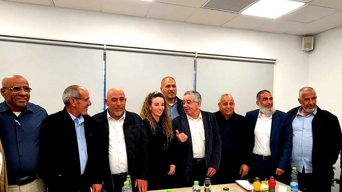 الحكومة تصادق على ميزانية بقيمة 42 مليون شيكل لتحسين البيئة في البلدات البدوية بالنقب