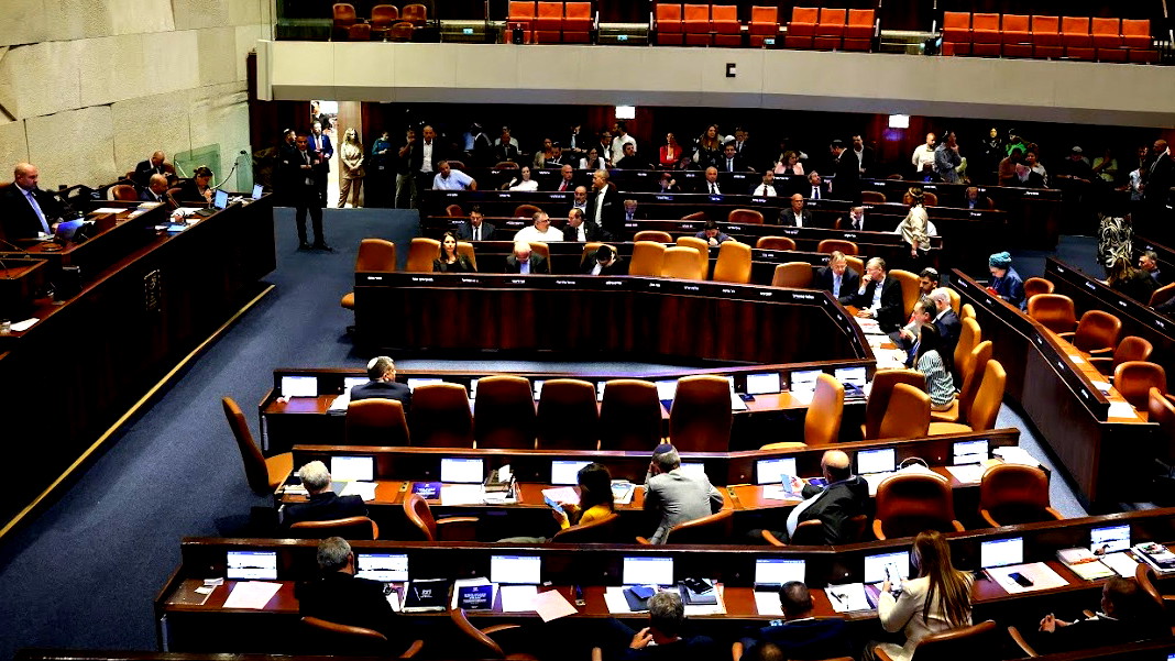 الكنيست تصادق مبدئيًا على قانون يمنع الترشح في الانتخابات المحلية لداعمي الجهات المعادية لإسرائيل