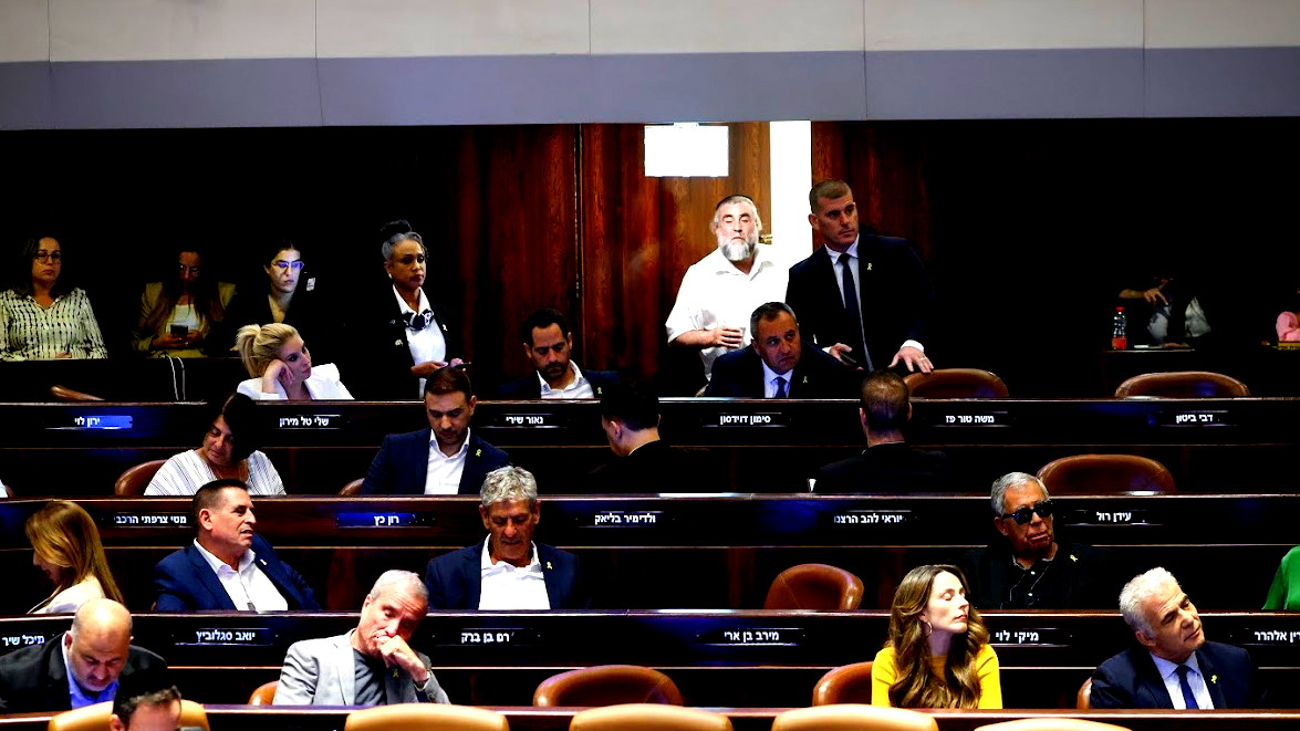 استقالة مفاجئة لوزير المالية الإسرائيلي سموتريتش من منصبه: بن غفير ونتنياهو انتهكوا الاتفاقيات