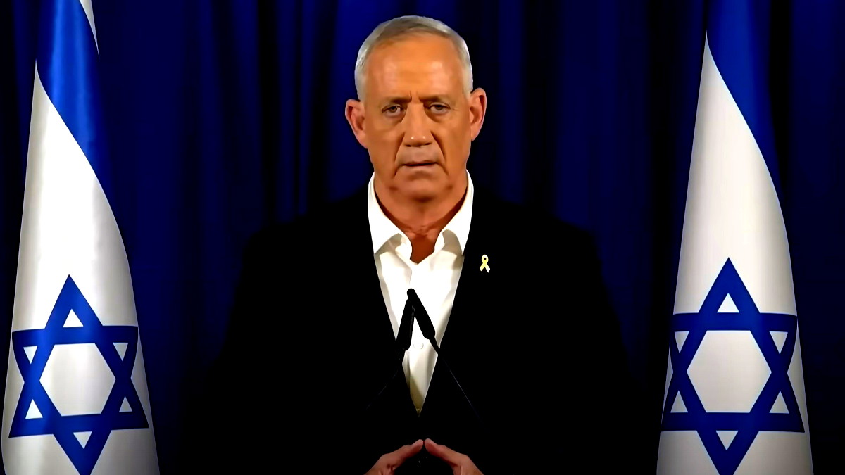 غانتس يهاجم نتنياهو: تعيين رئيس جهاز الشاباك يجب أن يتم بعد قرار المحكمة العليا