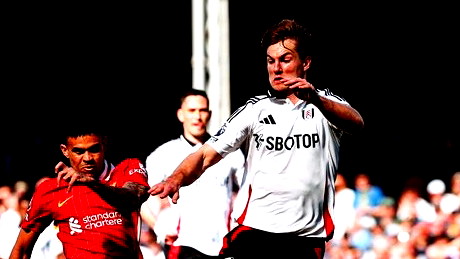 فولهام يذيق ليفربول أول خسارة بعد 27 مباراة بالدوري الإنجليزي