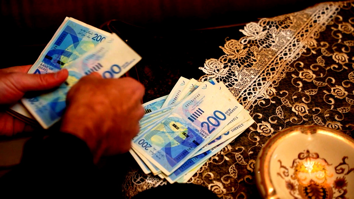 تصريح مدعٍ ضد 5 مشتبهين بالانتماء لمنظمة إجرامية والضلوع في جرائم ابتزاز وغسيل أموال