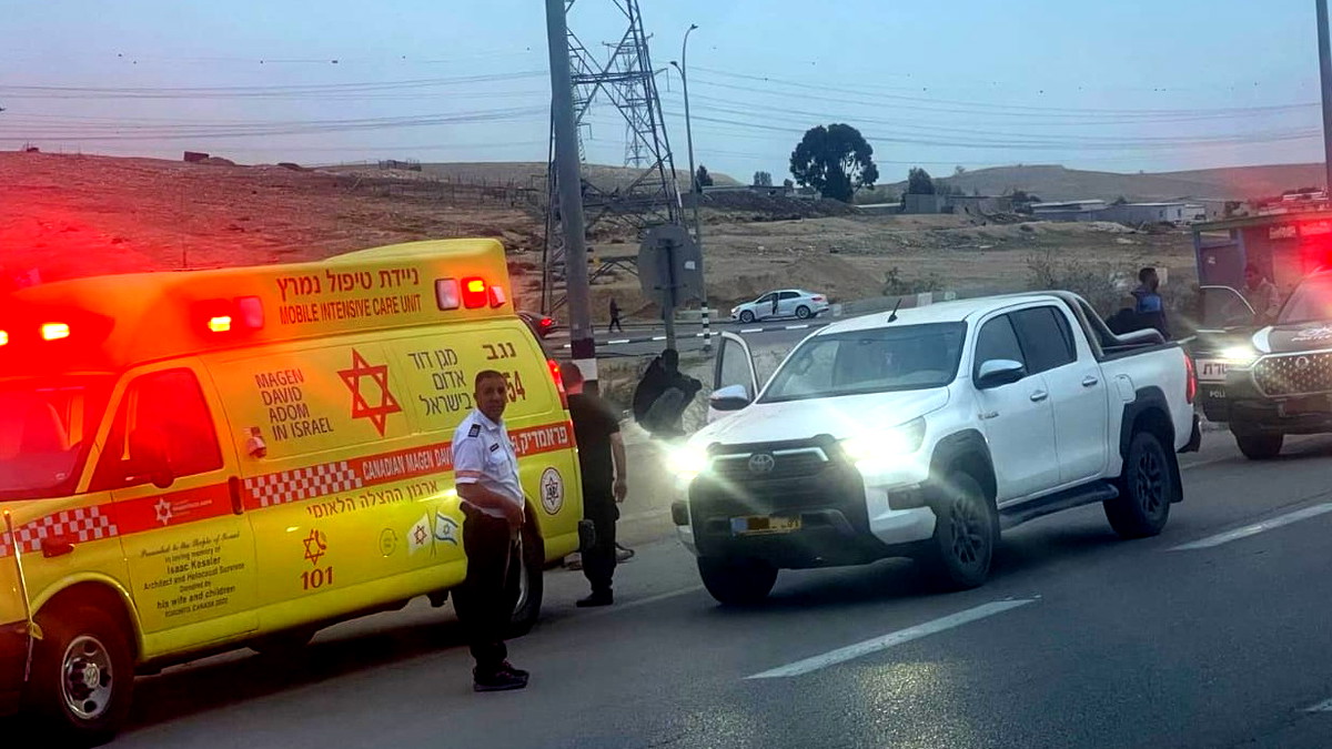 عرعرة النقب: إصابة فتى بجروح حرجة إثر تعرضه للدهس