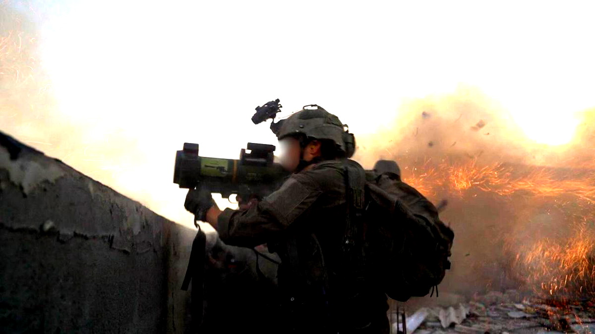 استئناف الحرب على غزّة| الناطق بلسان الجيش الإسرائيلي: قوات الفرقة 36 سيطرت على محور "موراغ" بشكلٍ كامل واستكملت تطويق مدينة رفح