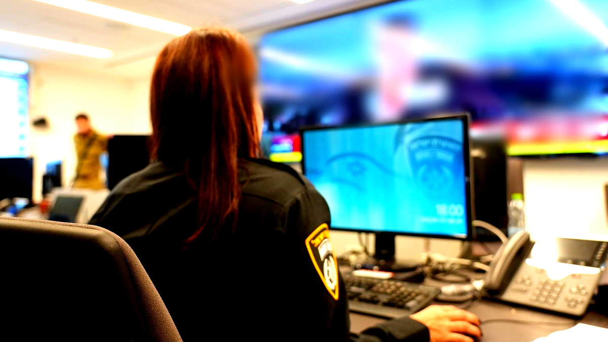 مصادر صحافية| التحقيق مع ضابط في جهاز الأمن العام الإسرائيليّ "الشاباك" بشبهة تسريب معلومات أمنية خطيرة 