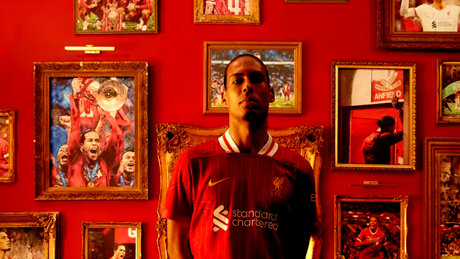 فان دايك يلحق بمحمد صلاح ويوقع عقداً لعامين مع ليفربول