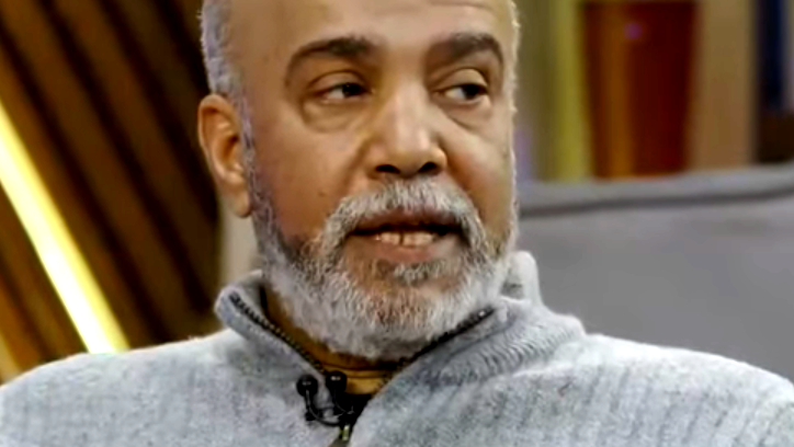 رحيل مفاجئ للفنان سليمان عيد إثر أزمة صحية حادة