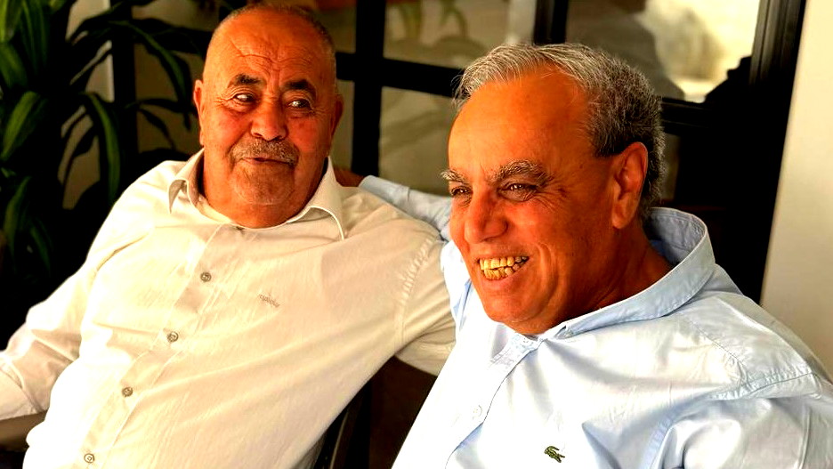 "إن أبر البر أن  يصل الرجل ود أبيه"