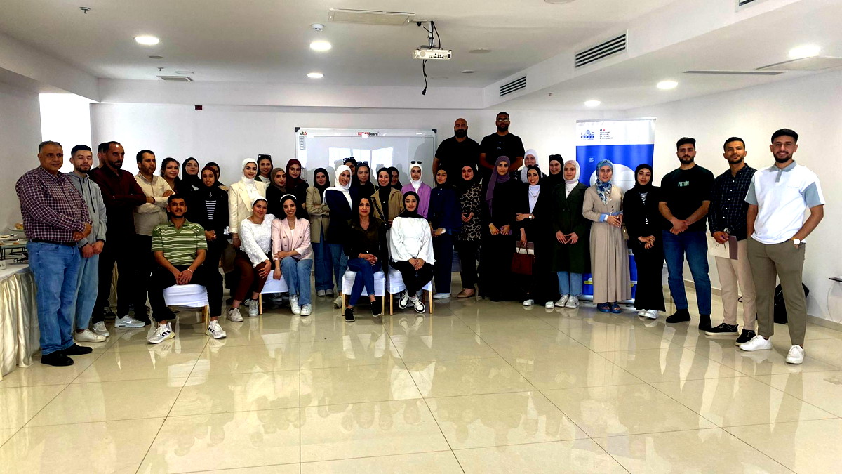 تحت عنوان "مساحة أمان": "مدى" ينظم ورشة عمل متخصصة لدعم الصحة النفسية للصحفيين/ات في مدينة رام الله