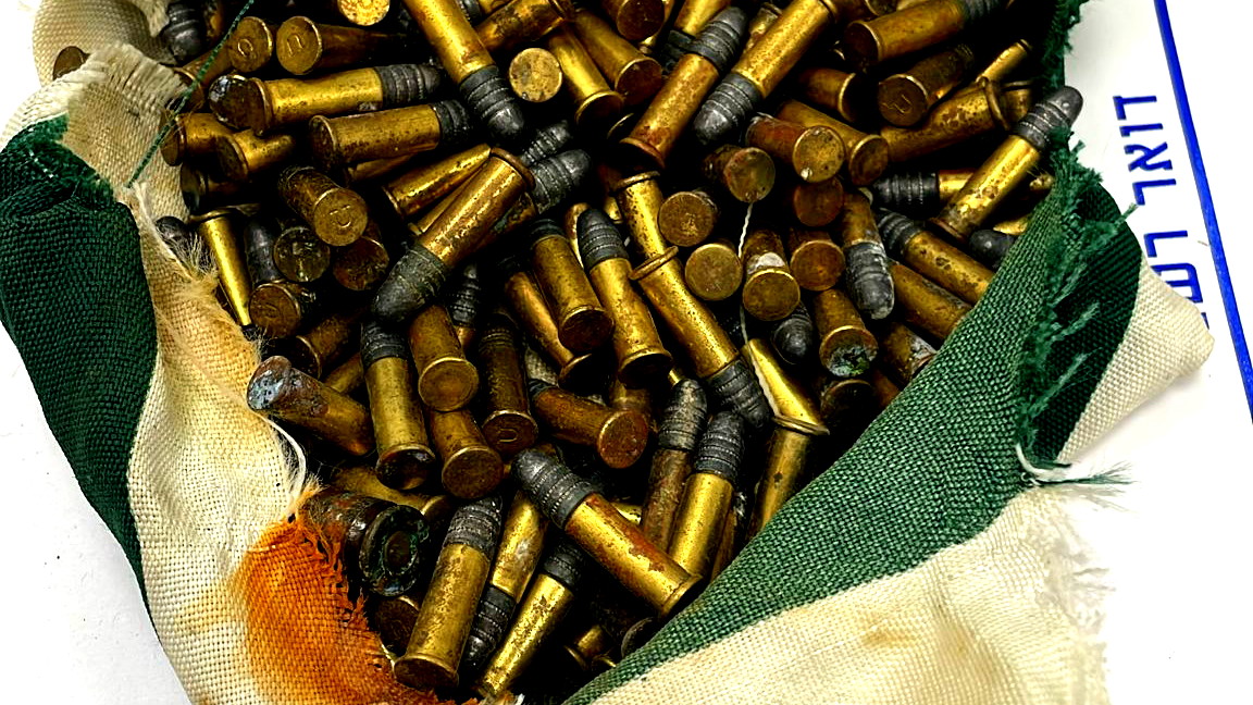 ضبط أكثر من 200 طلقة ذخيرة خلال حملة في أم الفحم