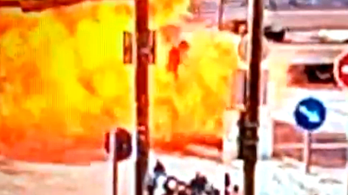 فيديو| لائحة اتهام ضد مشتبه به في تفجير سكوتر بتل أبيب ضمن صراع عصابات