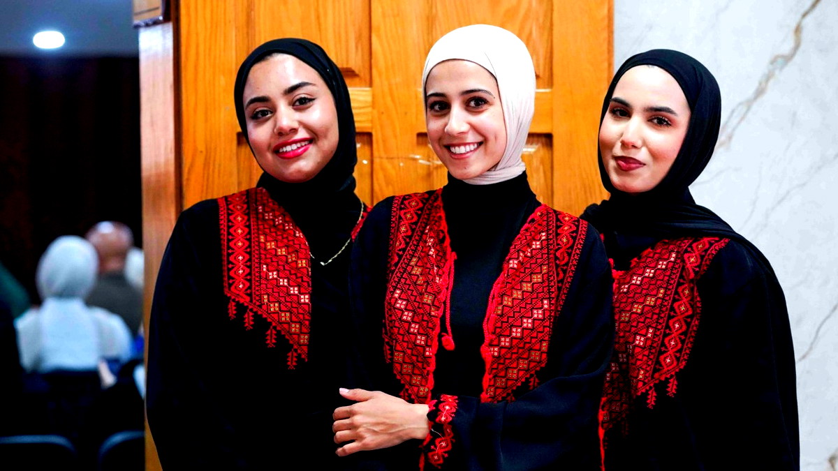 جامعة القدس تستقبل أخصائي علم النفس أ.د. مروان الدويري وتعقد محاضرة "العقل المحاصر: أنماط التفكير المعيقة لنهضة المجتمع العربي"